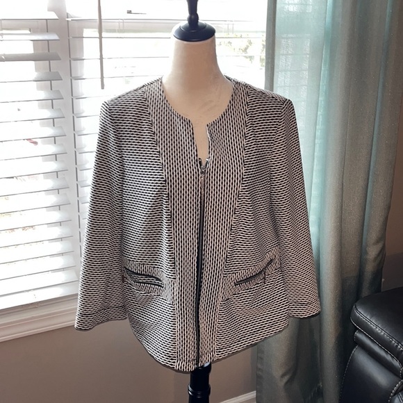 Kasper women’s black and white zip up jacket Size 10 - Picture 2 of 10